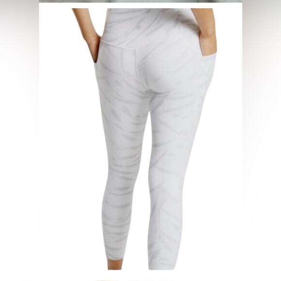 Athleta Leggings Womens Size XS Salutation Stash Pocket ll 7/8 Pants White Gray - Picture 2 of 14